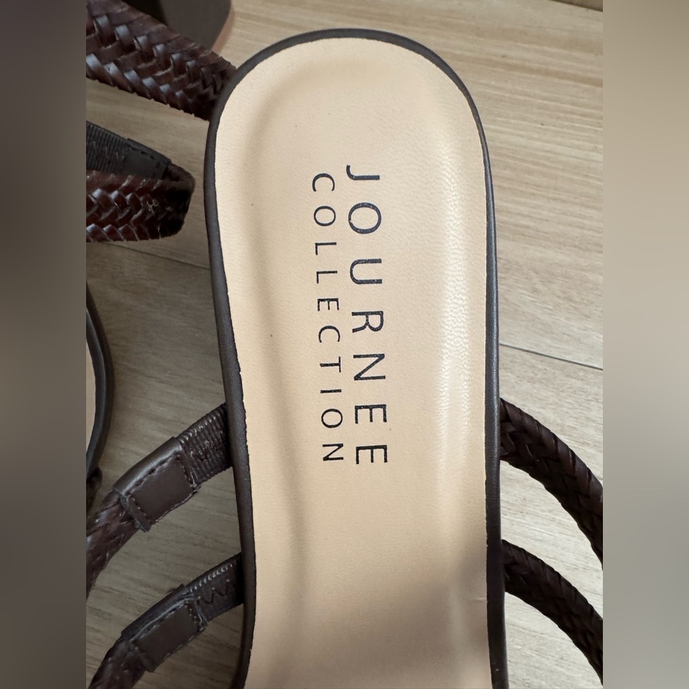 Journee Collection Natia Open Square Toe Block Heel Sandals, Wide Width - Picture 8 of 13